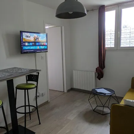 Апартаменты Rose - Appartement Entier Tout Confort Et Moderne Hyper Centre D'Ernee Ernee