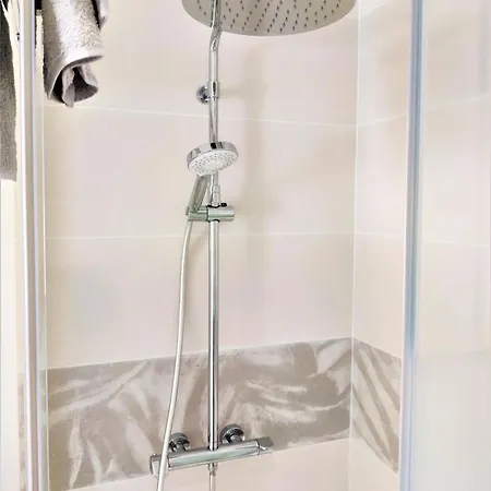 Appartement L'instant Rose Entier Confort Et Moderne Hyper Centre D'ernee