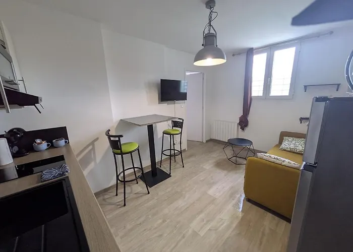 Rose - Appartement Entier Tout Confort Et Moderne Hyper Centre D'Ernee * Ernee